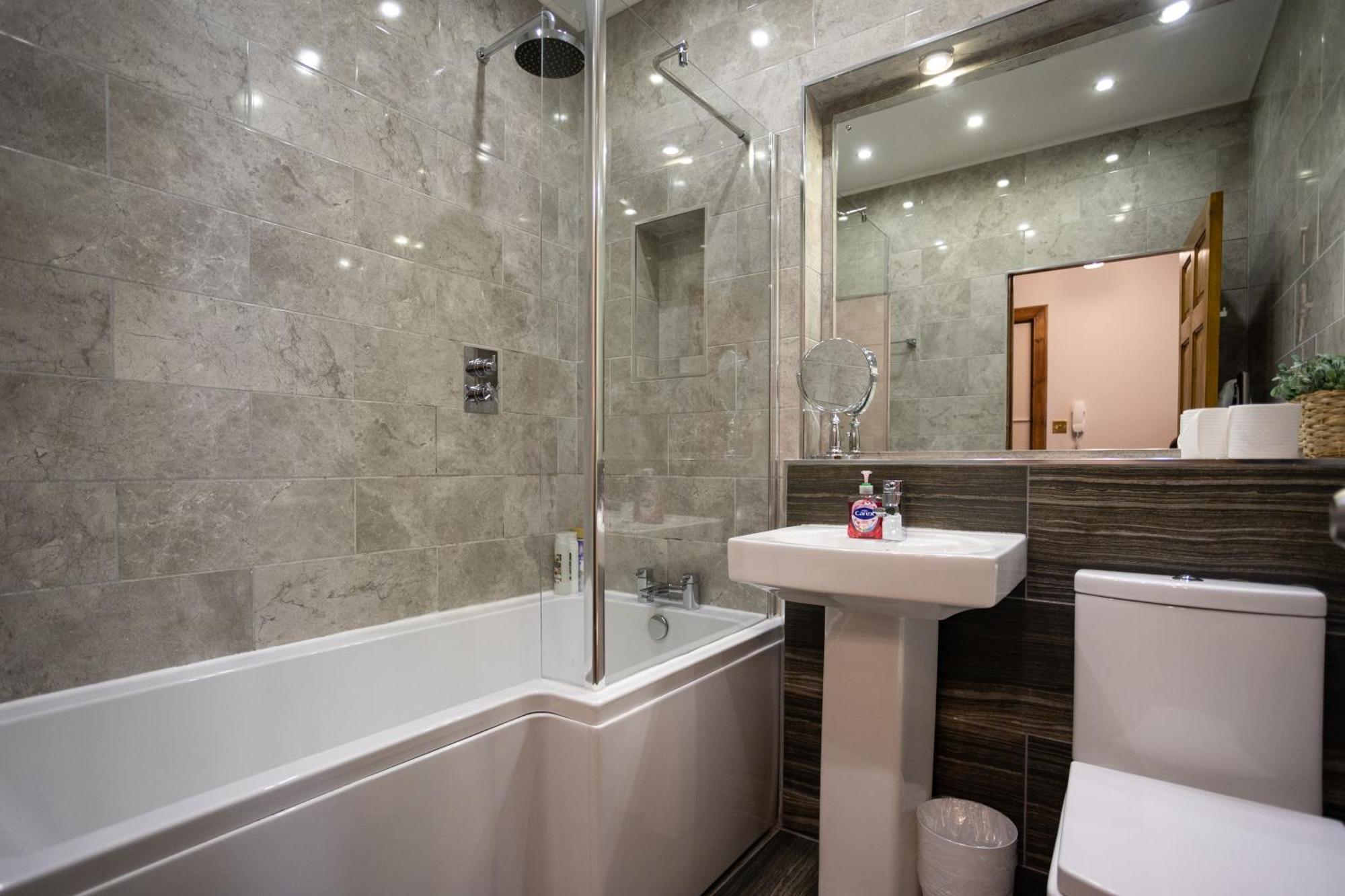 Blackfriars Residence - Beautiful Home Edimburgo Esterno foto